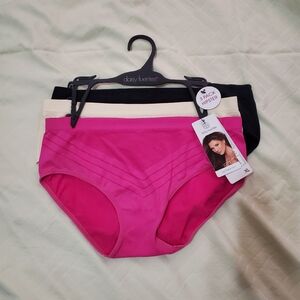 NWT 3 pack Hipster Women's panties Daisy Fuentes under wear XL